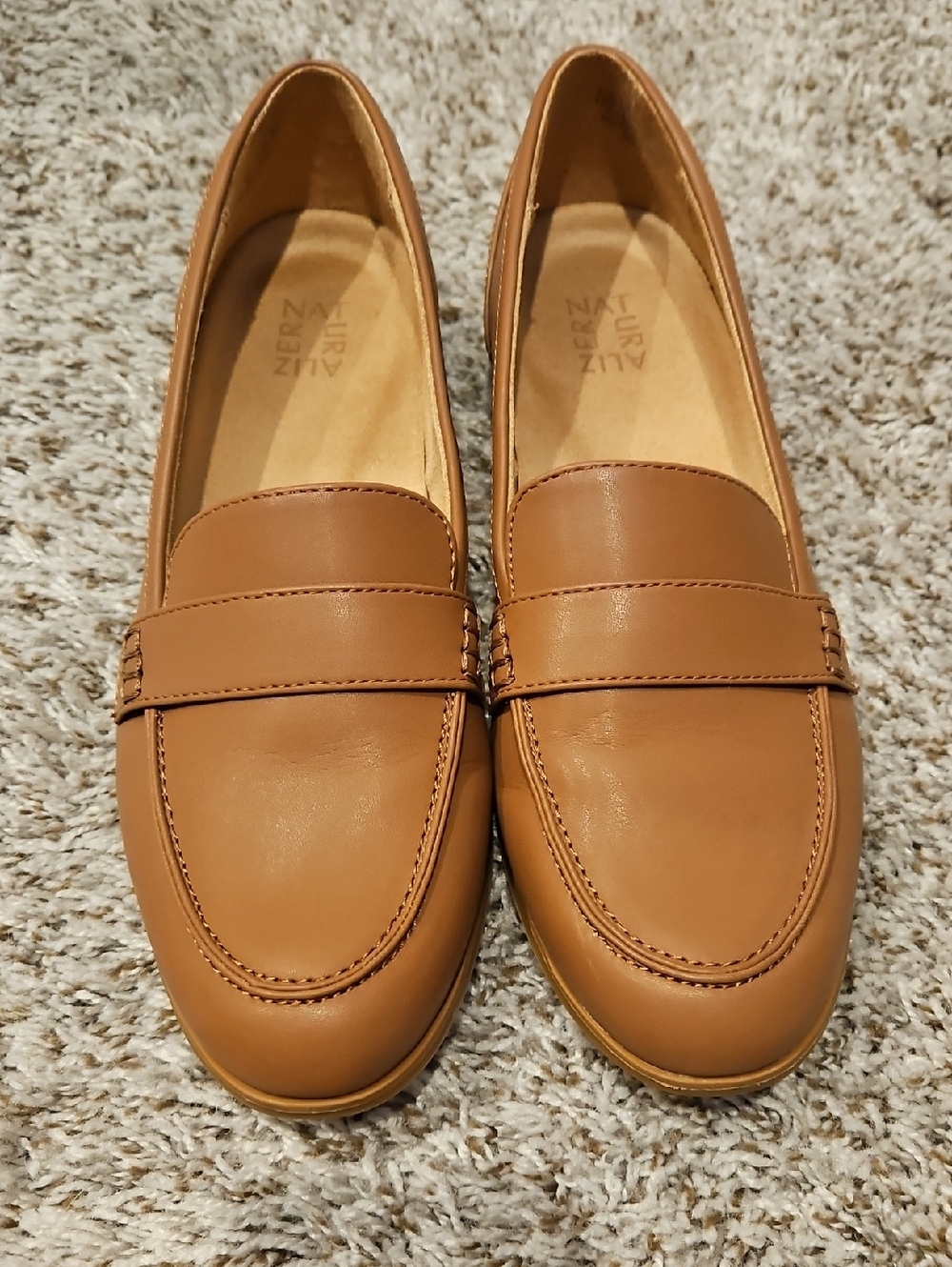 Naturalizer Classic Tan Leather Penny Loafers